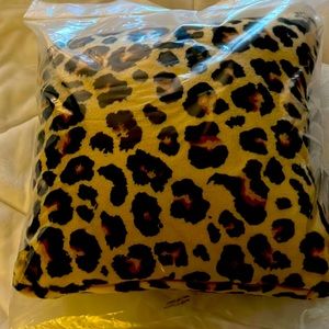 Throw pillow